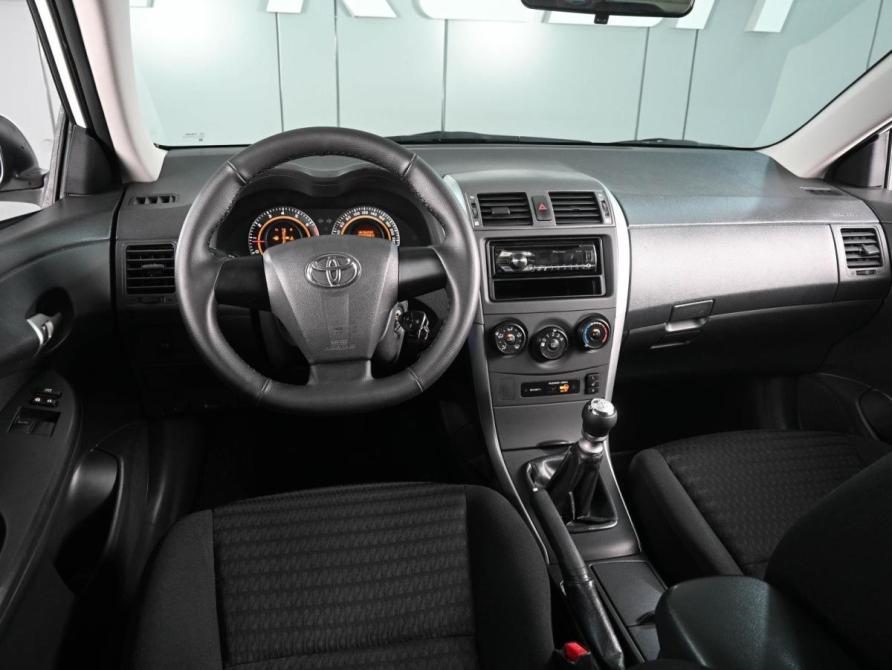 Toyota Corolla X (E140 E150) Рестайлинг Ростов-на-Дону  - изображение 6