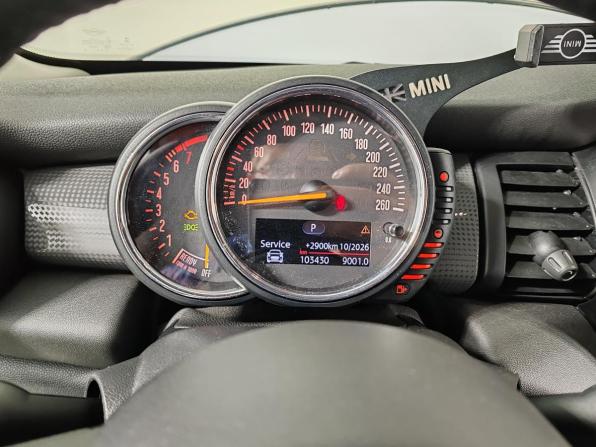 Mini Hatch III (F55/F56) с пробегом 2016 года, цена 1 499 000 рублей, 103429 км, хэтчбек, Автокод Объявления
