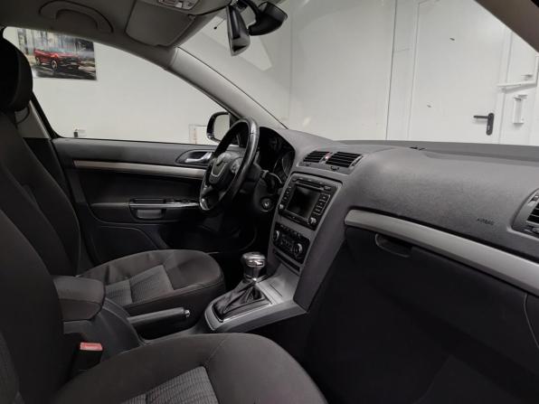 Skoda Octavia II (A5) Рестайлинг с пробегом 2012 года, цена 875 000 рублей, 236165 км, лифтбек, Автокод Объявления