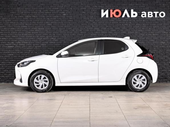 Toyota Yaris IV с пробегом 2021 года, цена 1 220 000 рублей, 146061 км, хэтчбек, Автокод Объявления