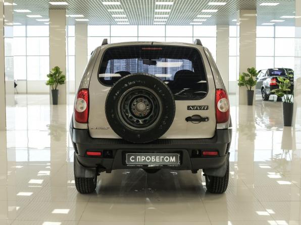 Chevrolet Niva I Рестайлинг с пробегом 2009 года, цена 252 000 рублей, 285992 км, внедорожник, Автокод Объявления