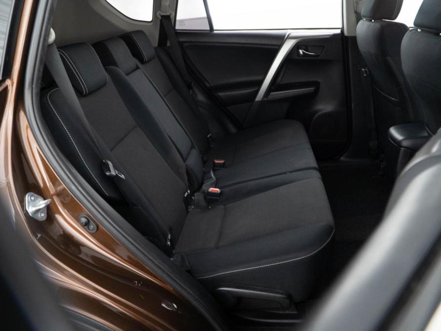 Toyota RAV4 IV (XA40) Рестайлинг Москва  - изображение 7