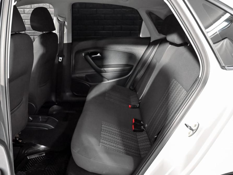Volkswagen Polo V Рестайлинг Екатеринбург  - изображение 19