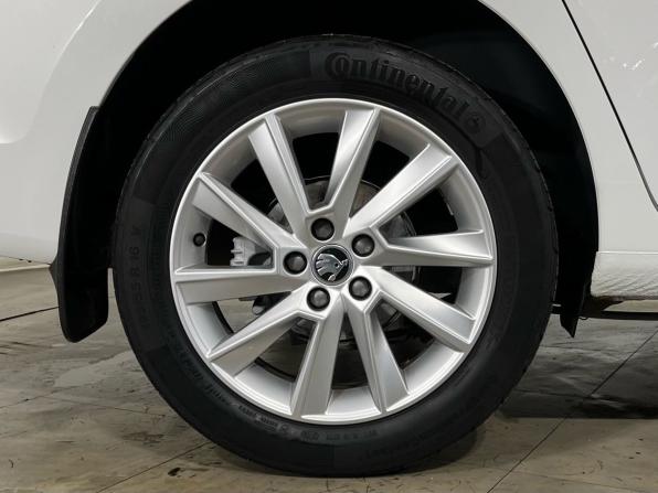 Skoda Rapid II с пробегом 2020 года, цена 1 500 000 рублей, 104691 км, лифтбек, Автокод Объявления