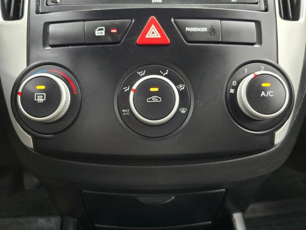 Kia Ceed I Рестайлинг с пробегом 2012 года, цена 799 000 рублей, 185000 км, хэтчбек, Автокод Объявления