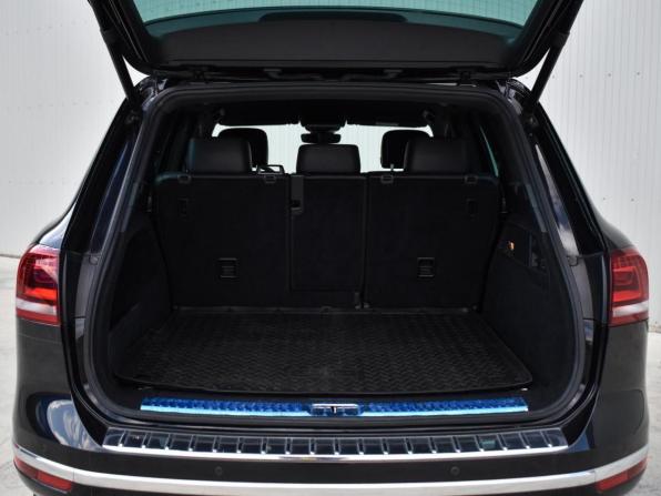 Volkswagen Touareg II Рестайлинг с пробегом 2018 года, цена 4 670 000 рублей, 46870 км, внедорожник, Автокод Объявления