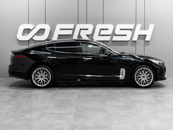 Kia Stinger I с пробегом 2018 года, цена 2 149 000 рублей, 161514 км, лифтбек, Автокод Объявления