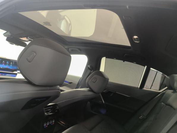 BMW 5 серии VIII (G60/G61/G68) с пробегом 2025 года, цена 9 660 000 рублей, 4400 км, седан, Автокод Объявления