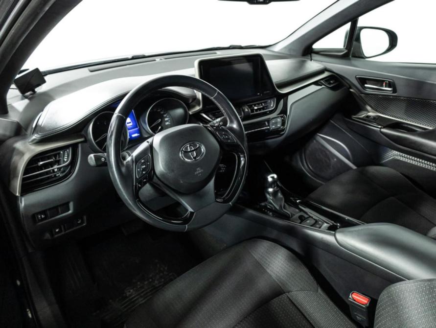Toyota C-HR I Санкт-Петербург  - изображение 11