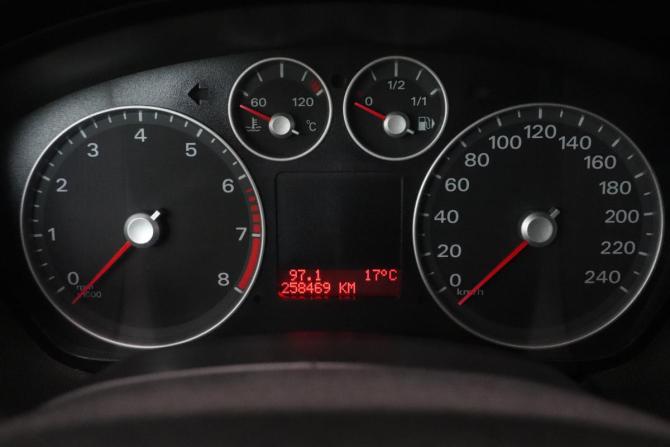 Ford Focus II с пробегом 2007 года, цена 376 000 рублей, 258469 км, седан, Автокод Объявления