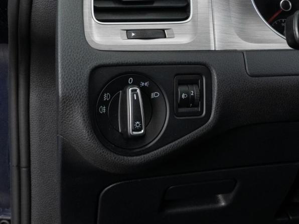 Volkswagen Golf VII с пробегом 2016 года, цена 1 096 000 рублей, 222533 км, хэтчбек, Автокод Объявления
