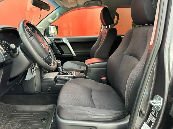 Toyota Land Cruiser Prado 150 Series Рестайлинг 2 с пробегом 2019 года, цена 3 900 000 рублей, 202000 км, внедорожник, Автокод Объявления