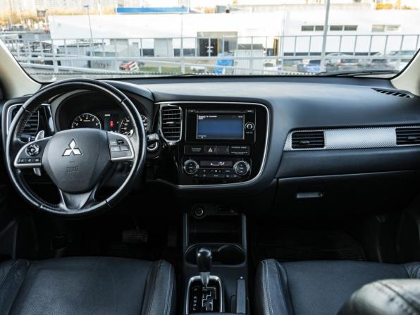 Mitsubishi Outlander III Рестайлинг с пробегом 2014 года, цена 1 599 000 рублей, 177720 км, внедорожник, Автокод Объявления