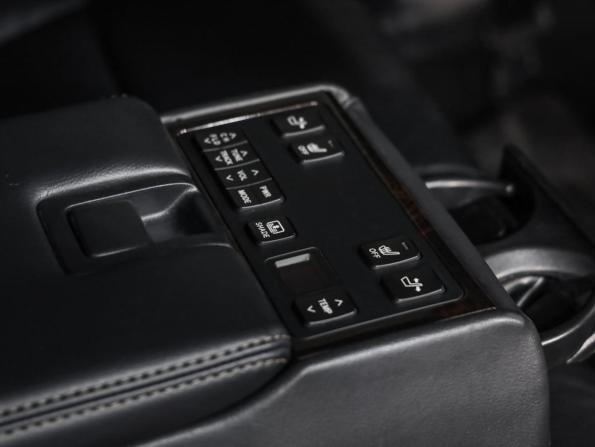 Toyota Camry VII (XV50) Рестайлинг 2 с пробегом 2017 года, цена 1 699 000 рублей, 230519 км, седан, Автокод Объявления