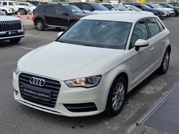 Audi A3 III (8V) с пробегом 2014 года, цена 990 000 рублей, 192345 км, хэтчбек, Автокод Объявления
