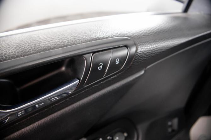 Volkswagen Passat B6 с пробегом 2007 года, цена 799 000 рублей, 291000 км, седан, Автокод Объявления