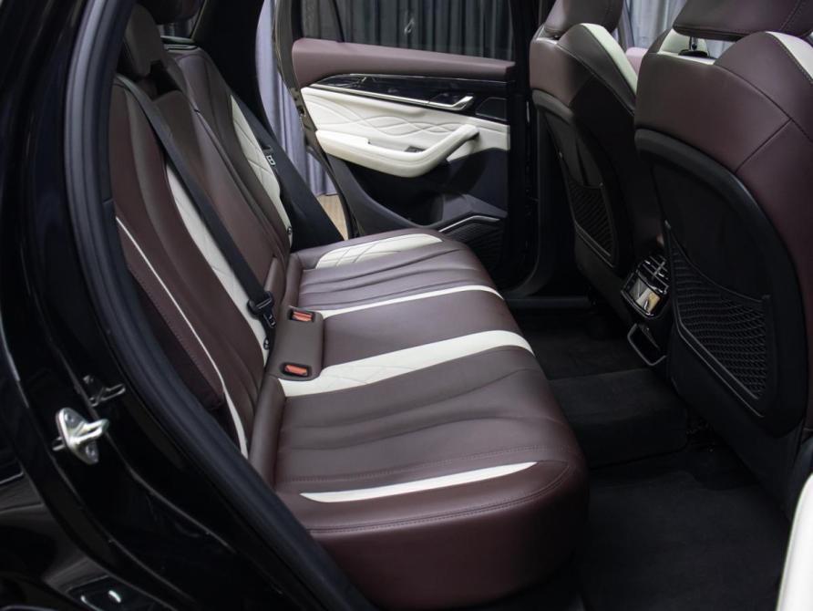 Geely Monjaro I Москва  - изображение 12