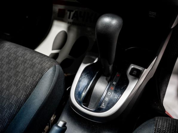 Honda Fit III с пробегом 2014 года, цена 1 060 000 рублей, 146740 км, хэтчбек, Автокод Объявления