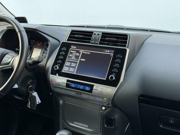 Toyota Land Cruiser Prado 150 Series Рестайлинг 3 с пробегом 2021 года, цена 6 000 000 рублей, 24490 км, внедорожник, Автокод Объявления