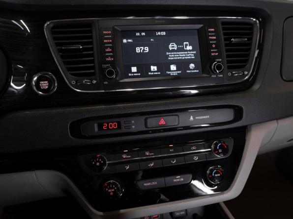 Kia Carnival III с пробегом 2019 года, цена 3 260 000 рублей, 98530 км, минивэн, Автокод Объявления