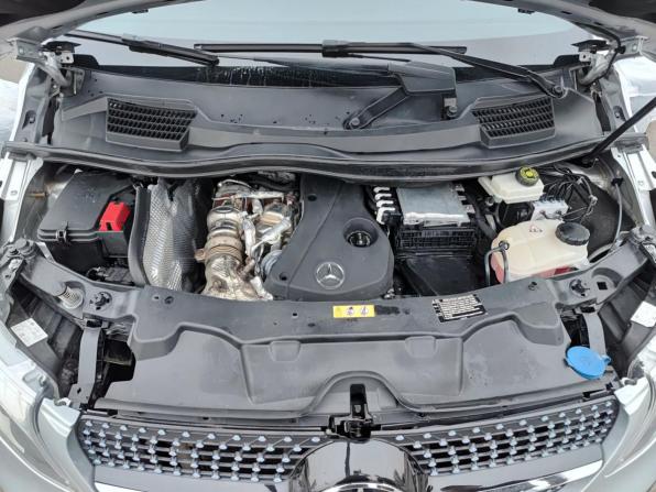 Mercedes-Benz V-Класс III (W447) Рестайлинг с пробегом 2021 года, цена 5 545 048 рублей, 62501 км, минивэн, Автокод Объявления