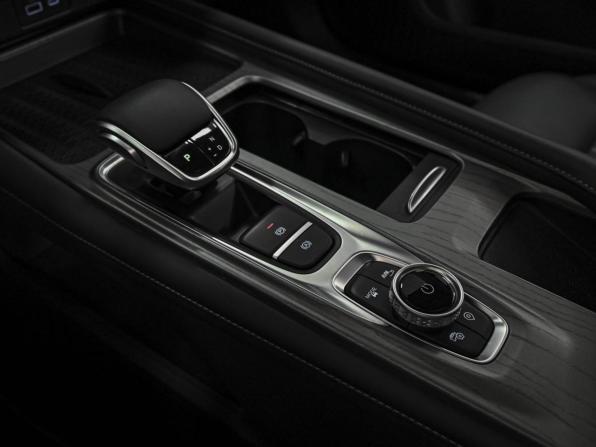 Chery Arrizo 8 с пробегом 2024 года, цена 2 249 000 рублей, 31393 км, седан, Автокод Объявления