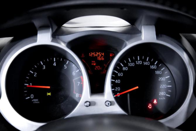 Nissan Juke I с пробегом 2012 года, цена 1 190 000 рублей, 125254 км, внедорожник, Автокод Объявления