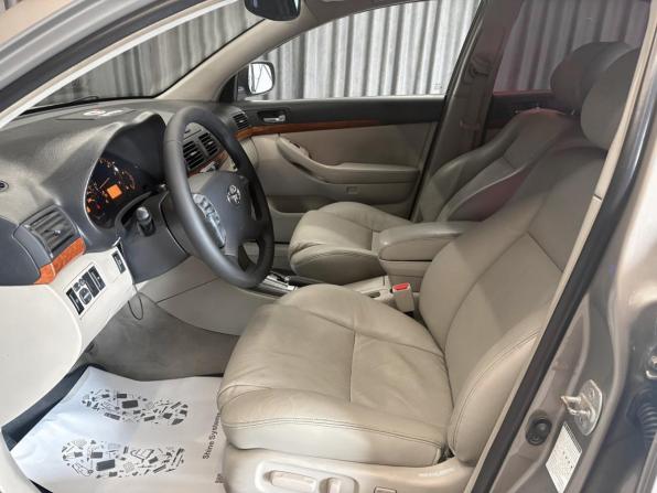 Toyota Avensis II Рестайлинг с пробегом 2006 года, цена 749 000 рублей, 299000 км, седан, Автокод Объявления