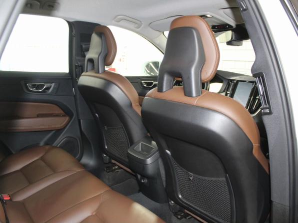 Volvo XC60 II с пробегом 2018 года, цена 2 939 000 рублей, 185600 км, внедорожник, Автокод Объявления