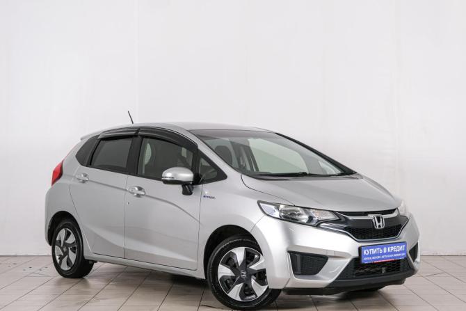 Honda Fit III с пробегом 2016 года, цена 1 099 000 рублей, 95000 км, хэтчбек, Автокод Объявления