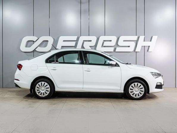 Skoda Rapid II с пробегом 2020 года, цена 1 349 000 рублей, 203501 км, лифтбек, Автокод Объявления