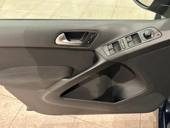 Volkswagen Tiguan I Рестайлинг с пробегом 2014 года, цена 1 099 000 рублей, 220622 км, внедорожник, Автокод Объявления