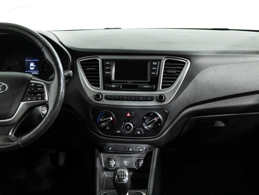 Hyundai Solaris II Санкт-Петербург  - изображение 14