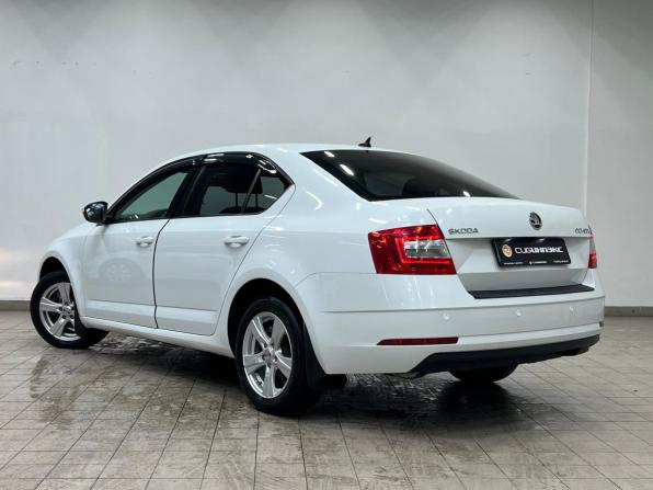 Skoda Octavia III (A7) Рестайлинг с пробегом 2019 года, цена 1 650 000 рублей, 110000 км, лифтбек, Автокод Объявления