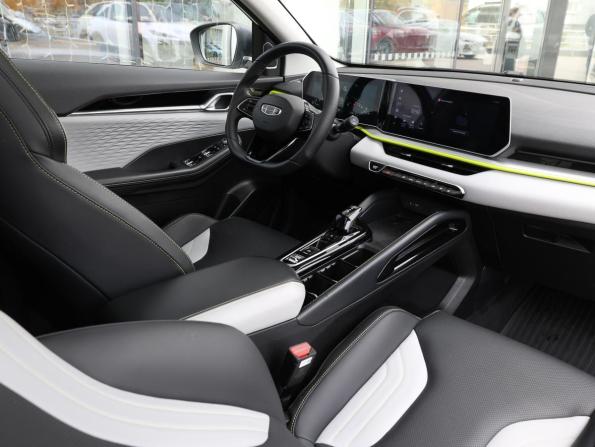Geely Coolray I Рестайлинг с пробегом 2023 года, цена 2 198 000 рублей, 14294 км, внедорожник, Автокод Объявления