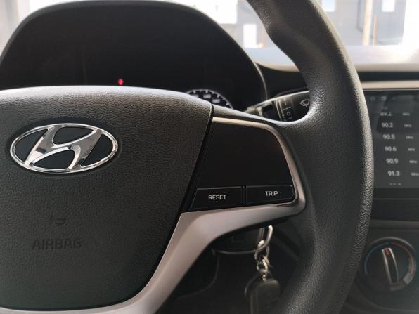 Hyundai Solaris II Рестайлинг с пробегом 2021 года, цена 1 510 000 рублей, 121100 км, седан, Автокод Объявления