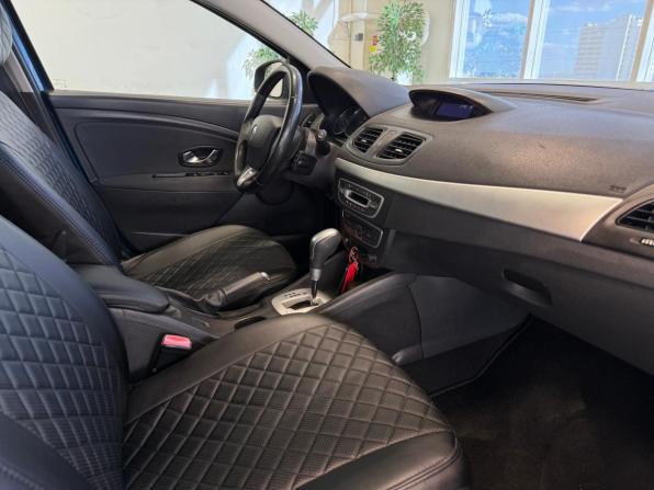 Renault Megane III с пробегом 2011 года, цена 737 000 рублей, 179000 км, хэтчбек, Автокод Объявления