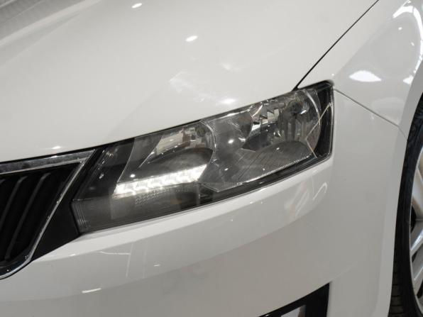Skoda Rapid I Рестайлинг с пробегом 2019 года, цена 1 445 000 рублей, 71328 км, лифтбек, Автокод Объявления