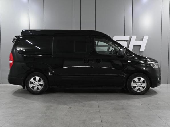 Hyundai Grand Starex I Рестайлинг 2 с пробегом 2019 года, цена 3 990 000 рублей, 57606 км, минивэн, Автокод Объявления