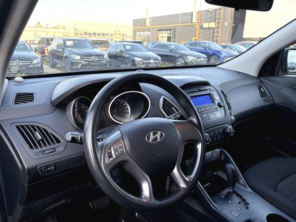 Hyundai ix35 I Рестайлинг с пробегом 2013 года, цена 1 240 000 рублей, 180073 км, внедорожник, Автокод Объявления