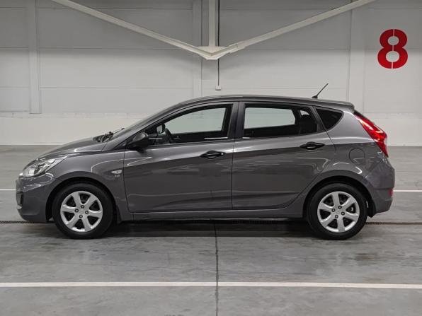 Hyundai Solaris I с пробегом 2014 года, цена 670 000 рублей, 193921 км, хэтчбек, Автокод Объявления