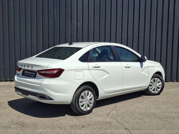 Lada (ВАЗ) Vesta I Рестайлинг (NG) с пробегом 2024 года, цена 1 165 000 рублей, 28000 км, седан, Автокод Объявления