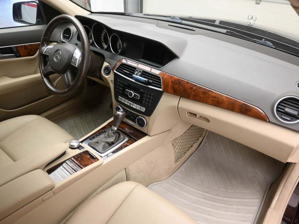 Mercedes-Benz C-Класс III (W204) Рестайлинг с пробегом 2012 года, цена 1 649 000 рублей, 154588 км, седан, Автокод Объявления