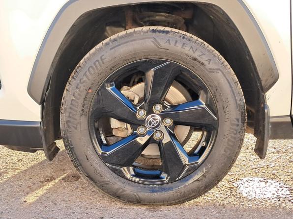 Toyota RAV4 V (XA50) с пробегом 2021 года, цена 3 450 000 рублей, 61000 км, внедорожник, Автокод Объявления