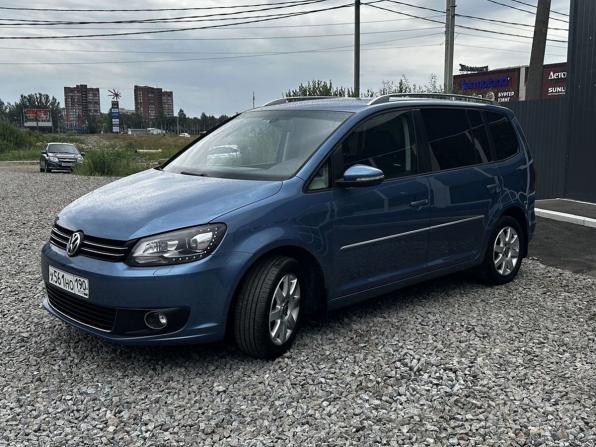 Volkswagen Touran I Рестайлинг 2 с пробегом 2010 года, цена 999 000 рублей, 236516 км, компактвэн, Автокод Объявления