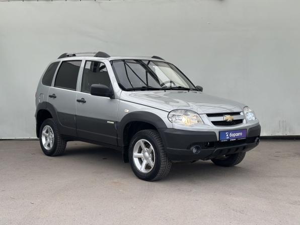Chevrolet Niva I Рестайлинг с пробегом 2015 года, цена 671 000 рублей, 138086 км, внедорожник, Автокод Объявления