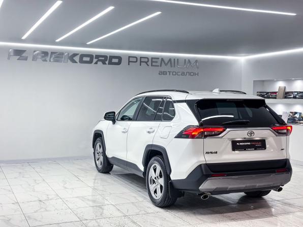 Toyota RAV4 V (XA50) с пробегом 2022 года, цена 3 899 000 рублей, 38900 км, внедорожник, Автокод Объявления