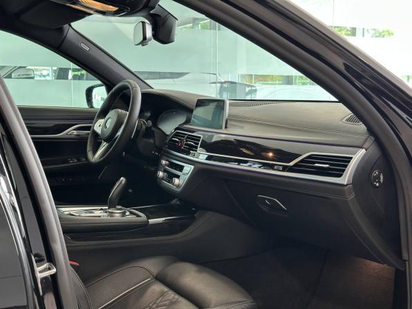 BMW 7 серии VI (G11/G12) Рестайлинг с пробегом 2020 года, цена 5 497 000 рублей, 138130 км, седан, Автокод Объявления