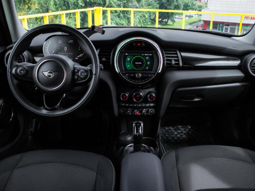 Mini Hatch III (F55/F56) Рестайлинг Москва  - изображение 12