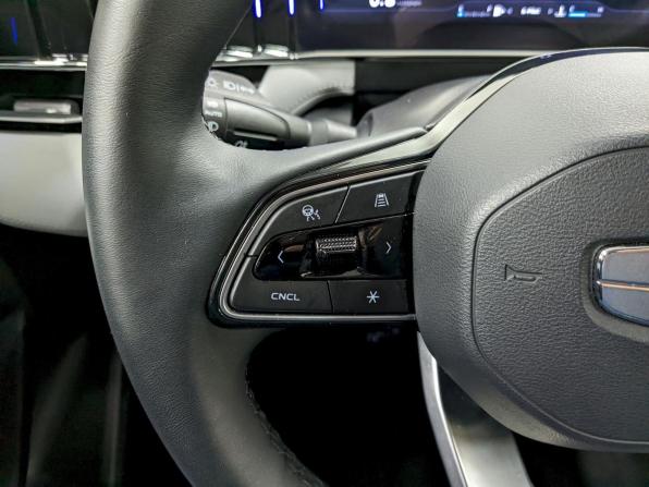 Geely Atlas II с пробегом 2024 года, цена 3 090 000 рублей, 22209 км, внедорожник, Автокод Объявления
